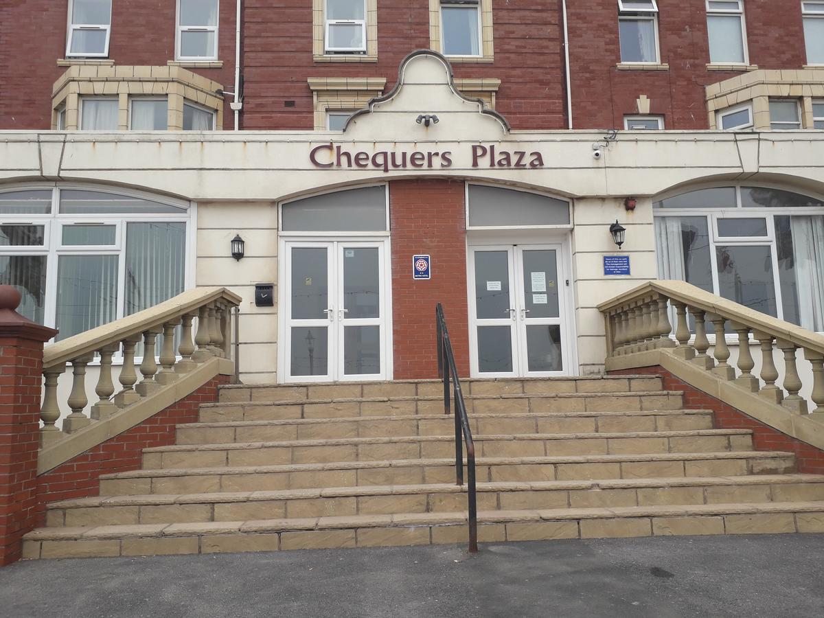 Chequers Plaza Hotel Blackpool Kültér fotó